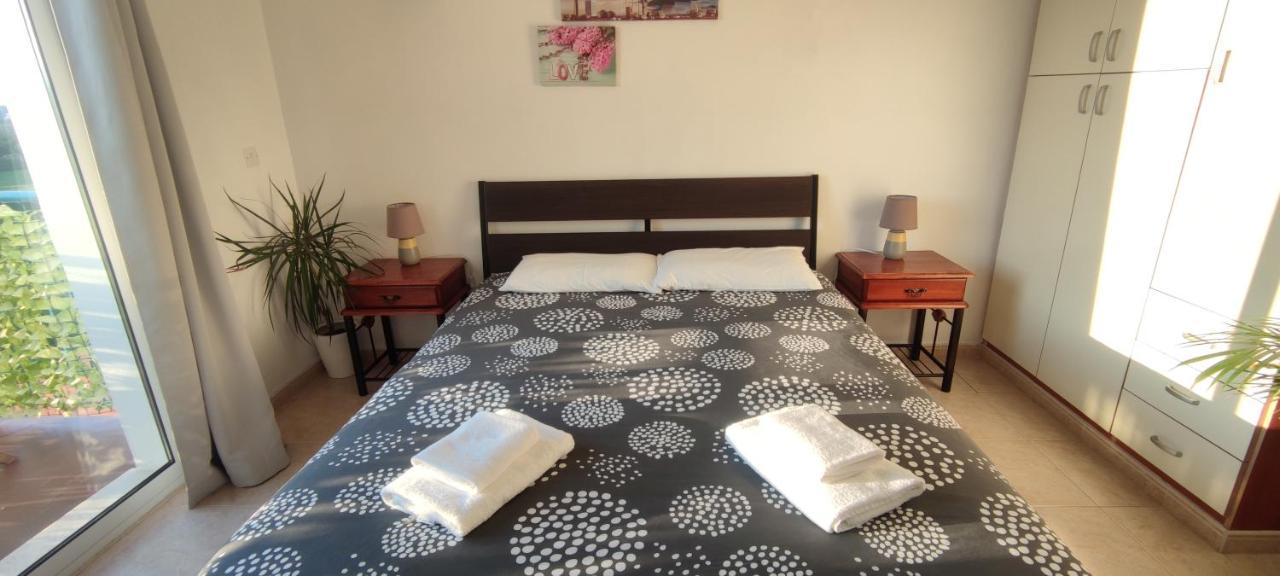Thalassa Seaside Boutique Beach Apartment Polis Luaran gambar