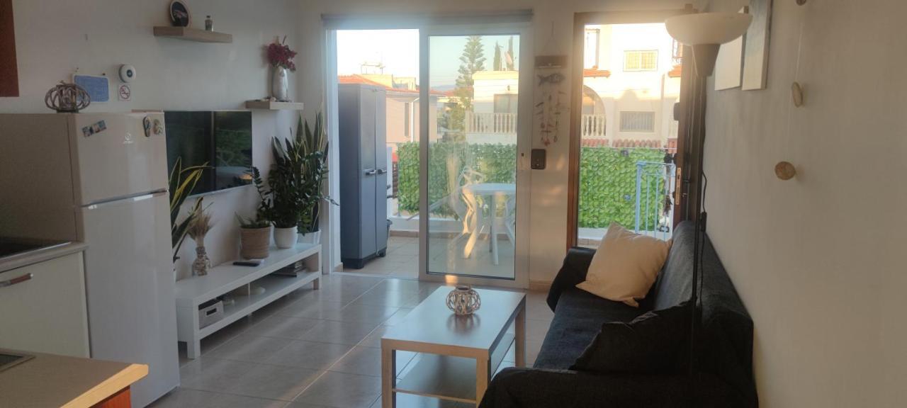 Thalassa Seaside Boutique Beach Apartment Polis Luaran gambar